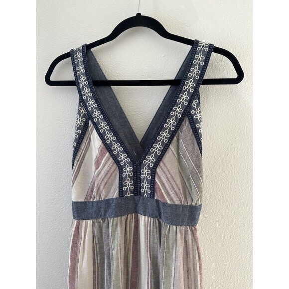 Elegant Striped Maxi Dress - Picture 3 of 10